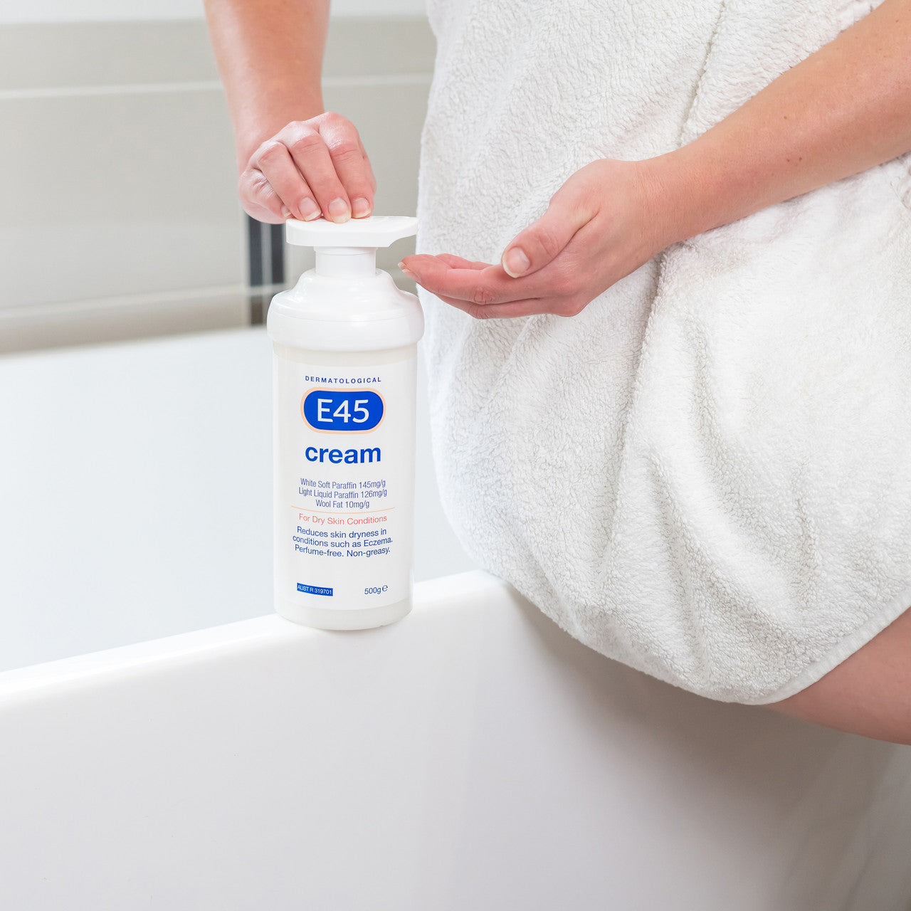 E45 Moisturising Cream for Dry Skin and Eczema 500g Pump