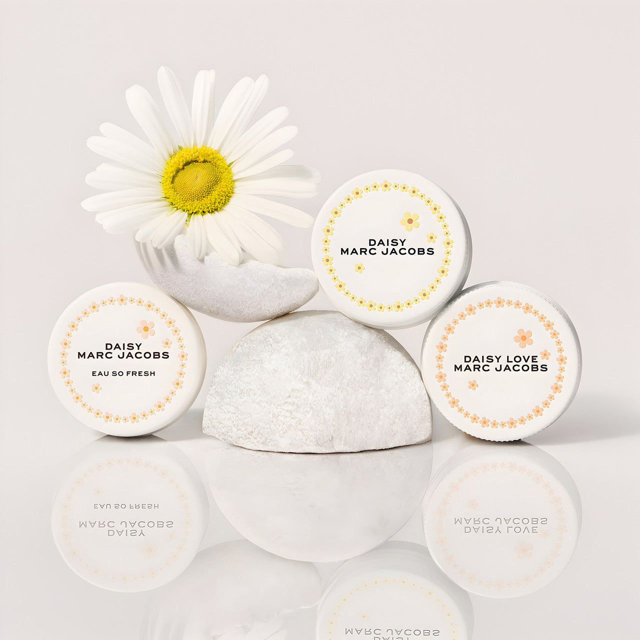 Marc Jacobs Daisy Parfum Drops 30 Capsules By Marc Jacobs (Womens)